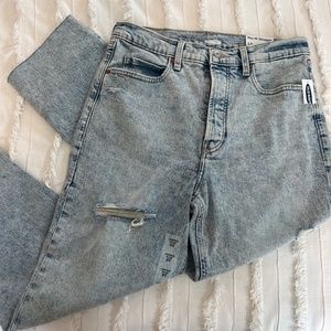 Old Navy Sky Hi Straight Jeans